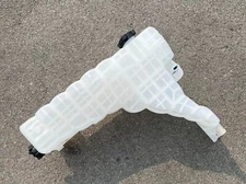 DR104004 / DR104002 Genuine Paccar Surge Tank Assy OEM - New