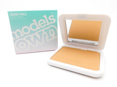 Models Own Grand Finale Pressed Powder, Western Ivory 04   .18oz