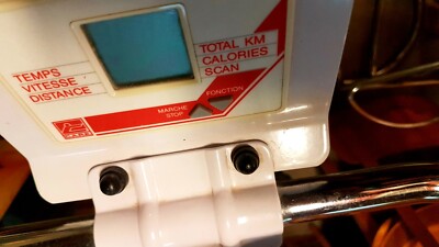 Vélo D'appartement CARE Blanc - Fitness, Vitesse Réglable, Neuf Sans Boîte