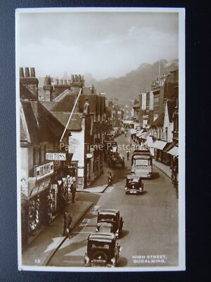 GODALMING High Street Shows HILTONS Shop & C.TAYLOR & SON BUS - alte RP Postkarte