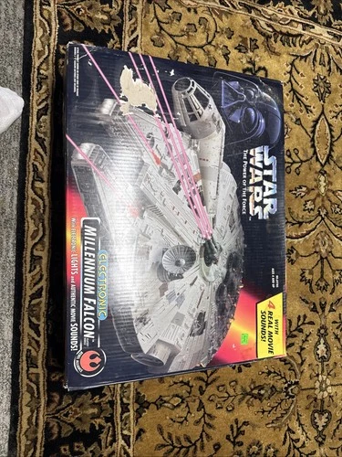 Kenner Star Wars The Power of The Force Electronic Millennium Falcon Vehicle
