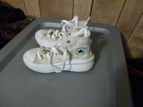 Converse Chuck Taylor All Star High Top White Canvas Lace-Up Sneakers size 1