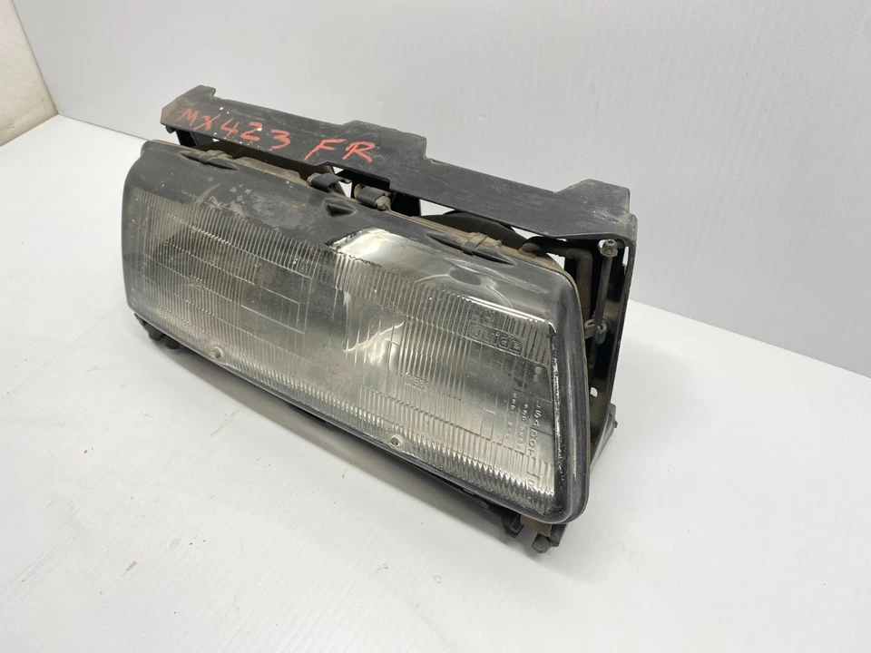 1988-1989 PONTIAC GRAND PRIX MENSAJERO DERECHO FARO LÁMPARA -OEM 114-00157R Foto 4 de 4