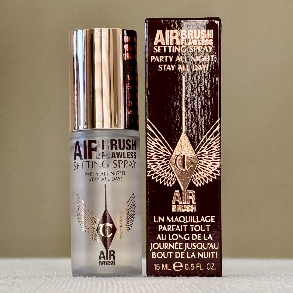 CHARLOTTE TILBURY AIRBRUSH FLAWLESS SETTING SPRAY (0.5OZ/15ML