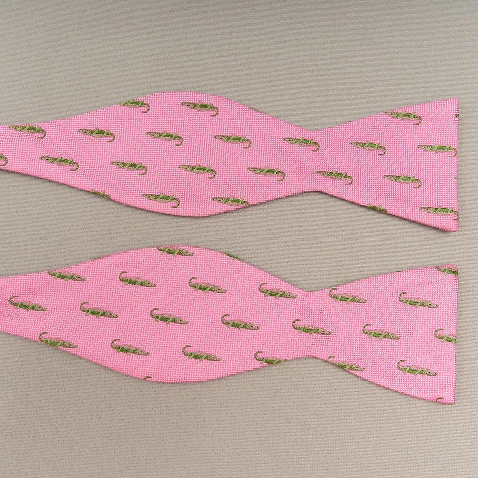 Chaps Silk Bow Tie Pink Alligator Crocodile Pattern Adjustable Self-Tie Hook - Image 2 of 4