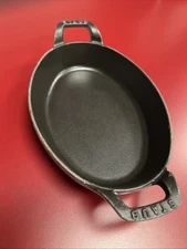 Staub Cast Iron 9.5-inch, oval baking dish - Made In France