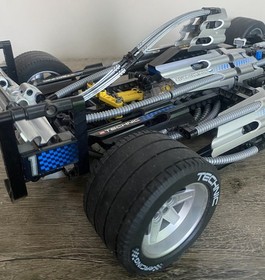 Lego Technic 8458 F1 Silver Champion Formula 1 Race Car Set 100% Complete 2000