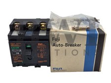 NEW Fuji Electric EA33M/4 Circuit Breaker 4A, 3-Pole, 220VAC, 2.5kA EA33M4
