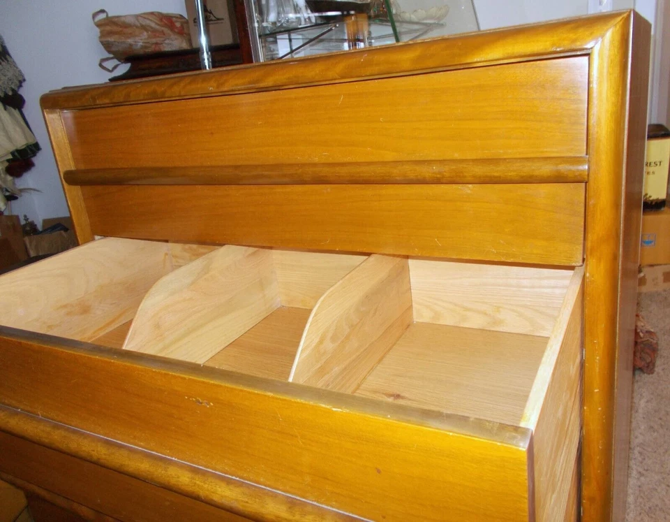 ICONIC MID CENTURY MODERN CHEST DRAWERS  WIDDICOMB T H ROBSJOHN GIBBINGS - Image 4 of 4