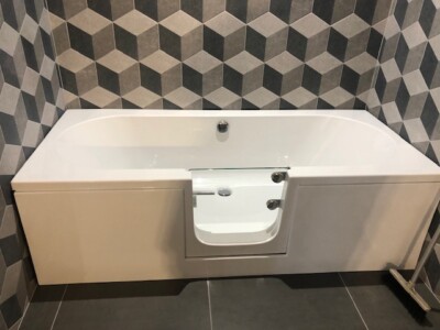 Bathe Easy Double Ended Cascade Walk In Badewanne - NEU!!!! 1700mm x 750mm