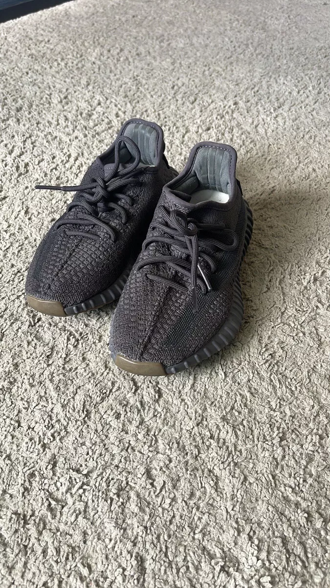 Size 5 adidas Yeezy Boost 350 V2 Low Cinder Non Reflective