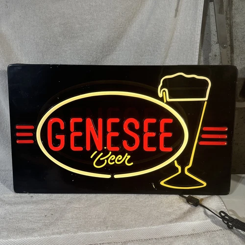 VINTAGE GENESEE BEER LIGHT UP SIGN FAUX NEON MAN CAVE CLASSIC
