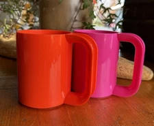 VTG Heller Max Mugs Pink/Orange Set of 2 Melamine Stackable Made In USA