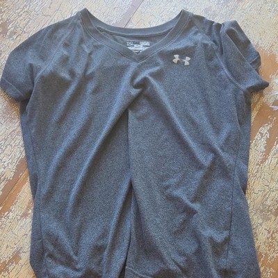 Under Armour Womens Sz. Medium. Black,  Short Sleeve Shirt-Heat Gear. V-Neck