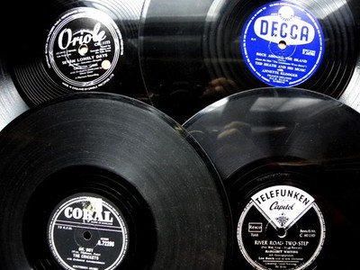 E409/ JUKEBOX-HITS-Buddy HOLLY-ROCK AROUND THE ISLAND- u.a. 4x Schellack 78rpm
