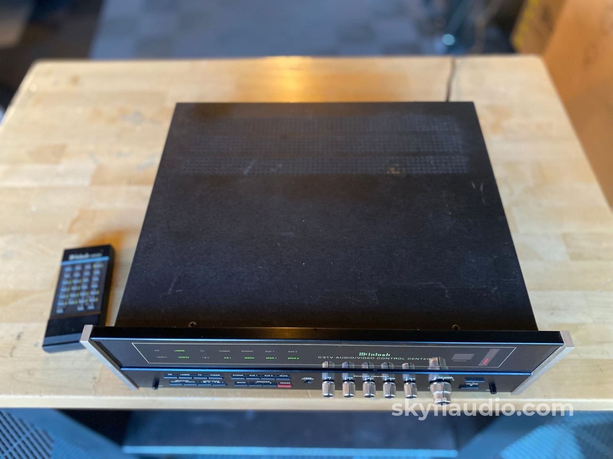 McIntosh C31V Vintage Full Featured Preamp w/Phono and Remote
