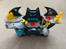 Imaginext DC BATMAN BATCAVE & action figures