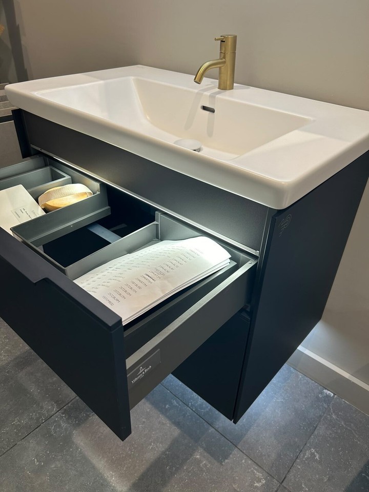 Ex display Villeroy & Boch Subway 3.0 800mm Basin Vanity Unit with LED