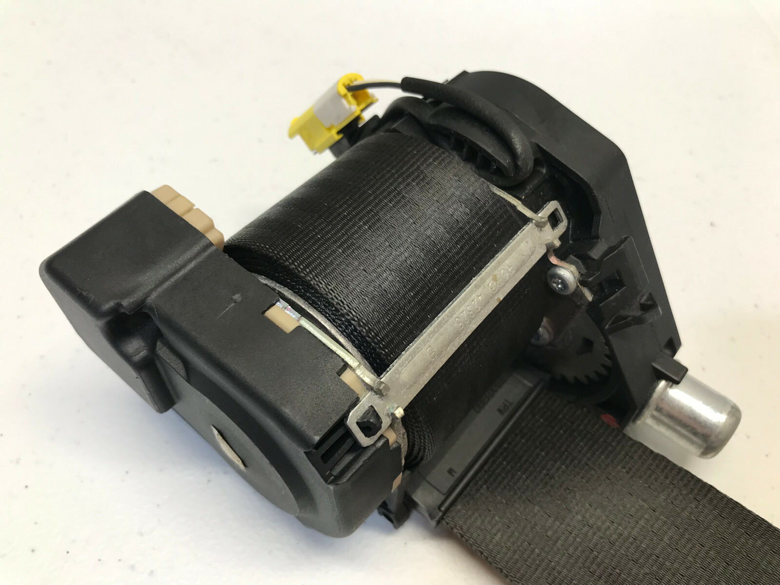 07 MASERATI  QUATTROPORTE  M139    FRONT RIGHT PASSENGER SIDE SEAT BELT