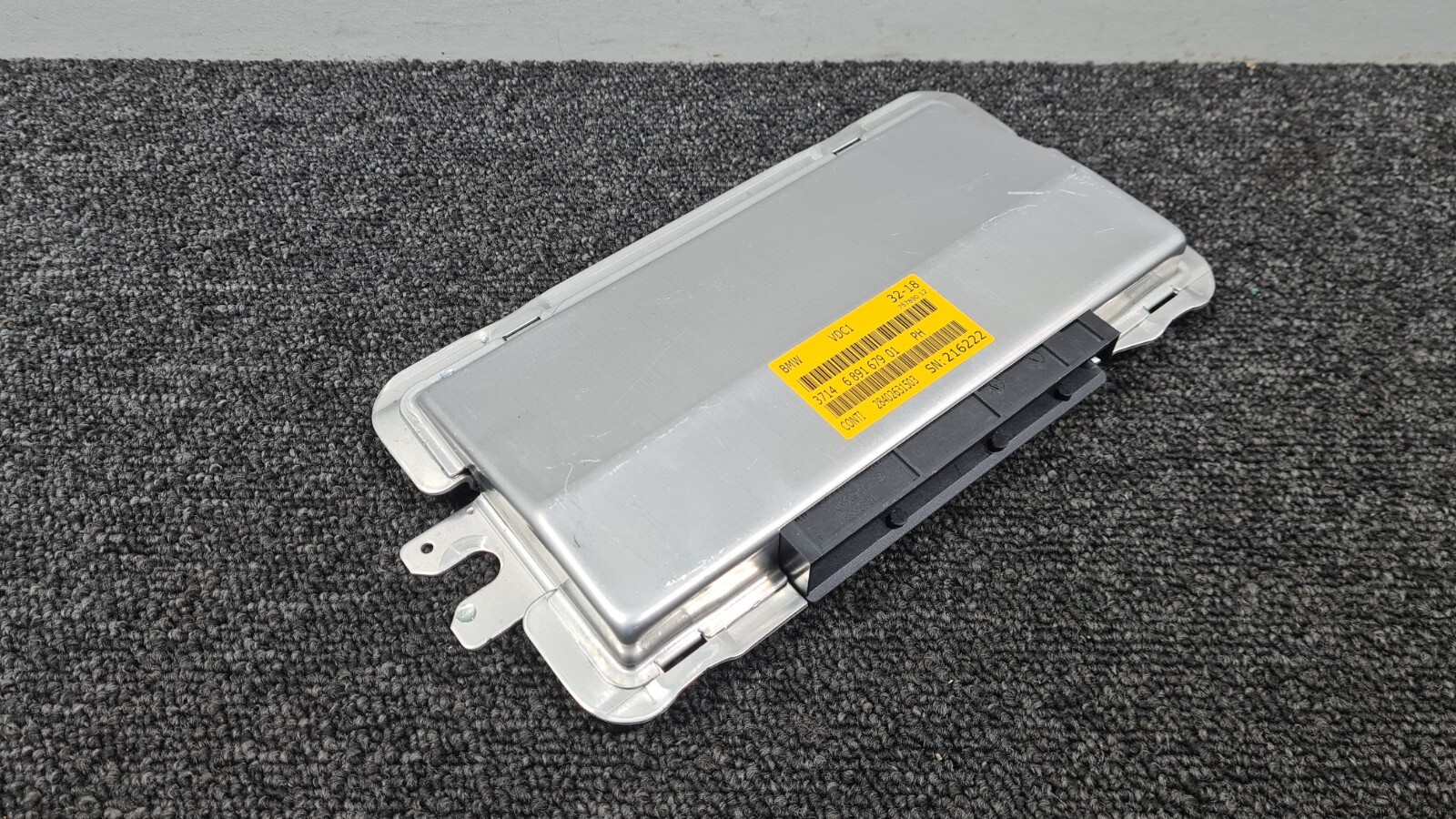 BMW M3 M4 F80 F82 F83 Adaptive Suspension Control Module VDC 6891679