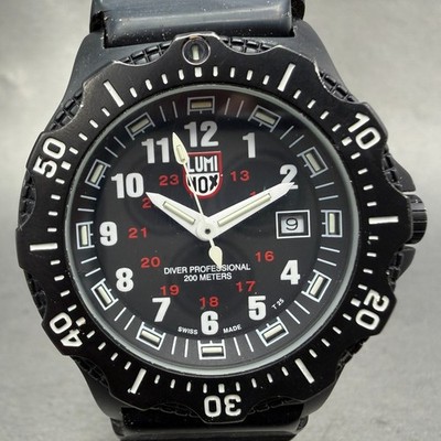 腕時計 LUMINOX ルミノックス series 8400 ダイバーズ デイト Luminox 8400 Dive Watch Men 44mm Black Dial Black Tone Date Round