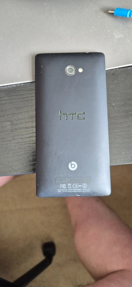 HTC Windows Phone 8X - Smartphone - Unlocked - Microsoft Window Mobile 4G LTE - Image 2 of 4