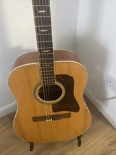 Acoustic Guitar-Used Right Handed