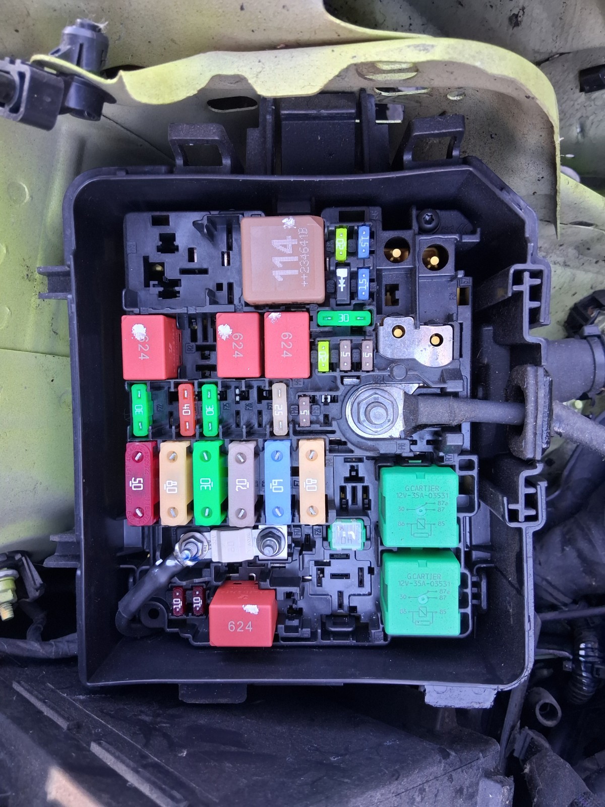 PEUGEOT 208 MK2 2024 1.2 PETROL FUSE BOX ASSEMBLY