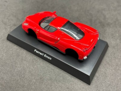 アクリルケース付きFerrari Enzo ミニカー 赤 Kyosho 1/64 Ferrari collection 8 Enzo GT Concept Red Diecast model