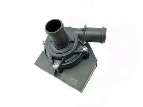 5Q0965567 Wasserpumpe Zusatzwasserpumpe VW Golf Sportsvan AM1 CZCA 1,4 TSI 6t.KM