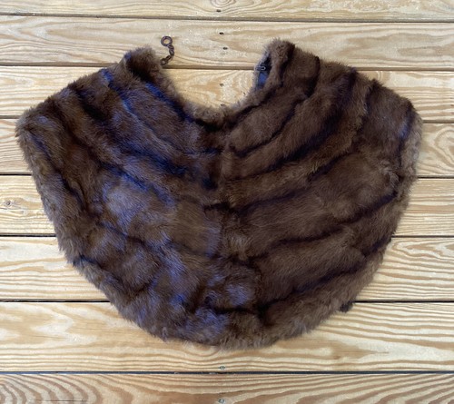 Women’s Vintage Fur Shrug W/ Fur Tassels Size S Brown G3 - Picture 2 of 5