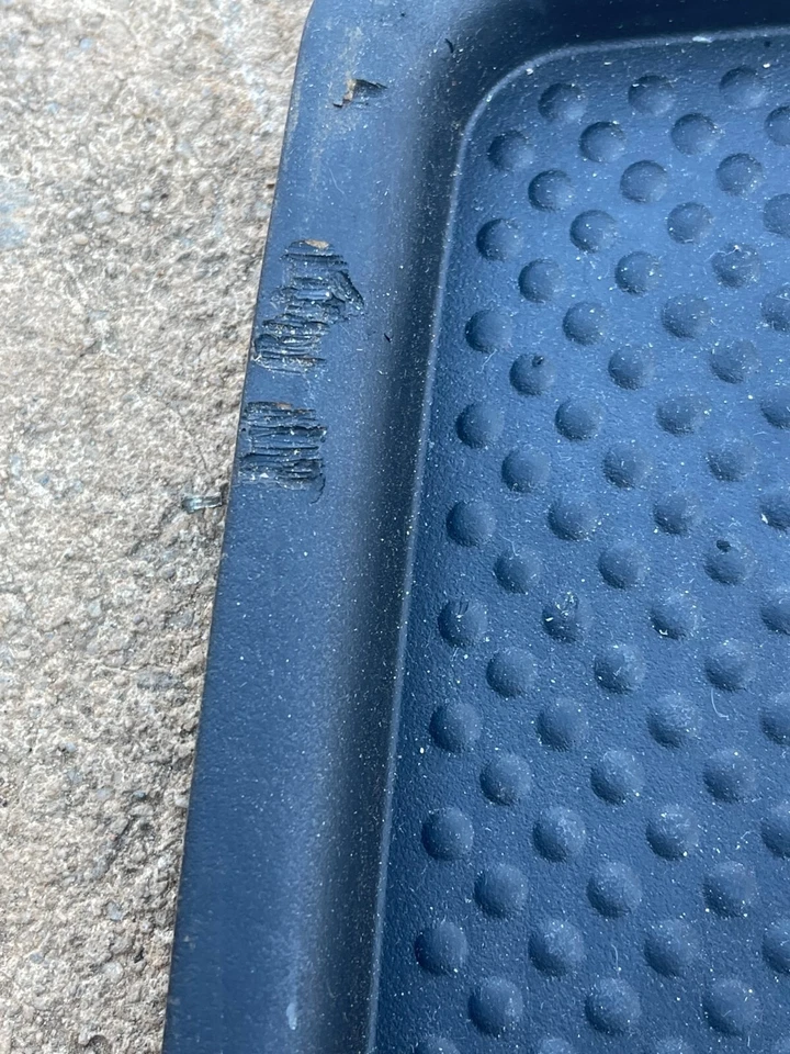 Chrysler Grand Voyager 2001 - Inserto de bandeja de goma para montaje en consola central ~ B107 Foto 3 de 4