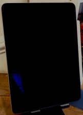 Apple iPad Air Tablet Blue 10.9"  Apple Pencil
