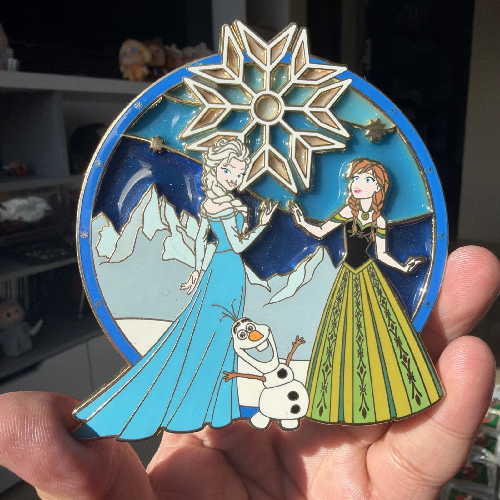 Frozen Stained Glass Misprint Error Pin Limited Edition 50 Disney