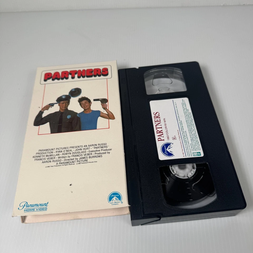 Partners VHS 1982 Comedy Suspense Original Release Paramount Home Video - Imagem 3 de 3