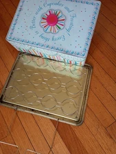 Vintage Cupcake Carrier Courier Holder Metal Lid