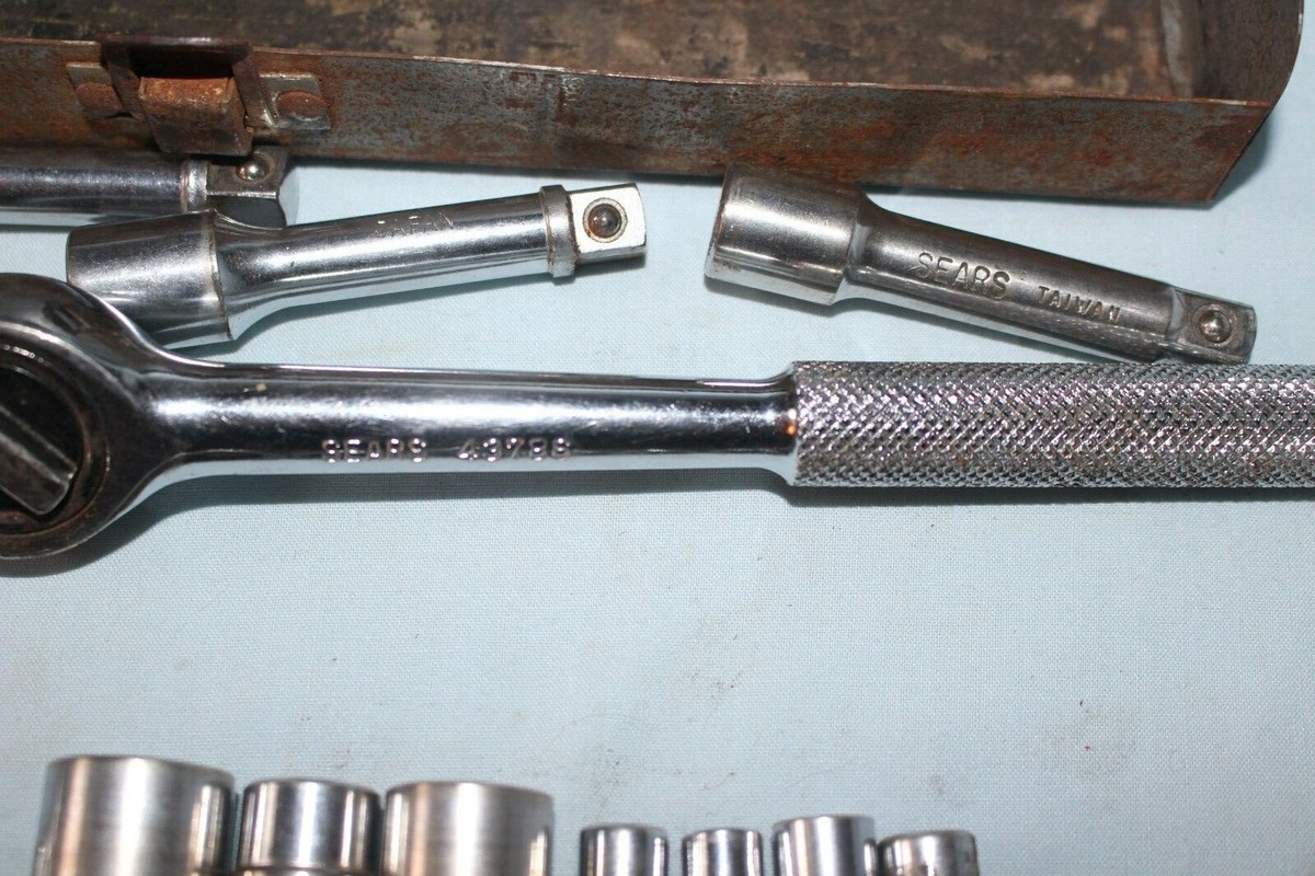 Vintage 18 pc Sears 1/4
