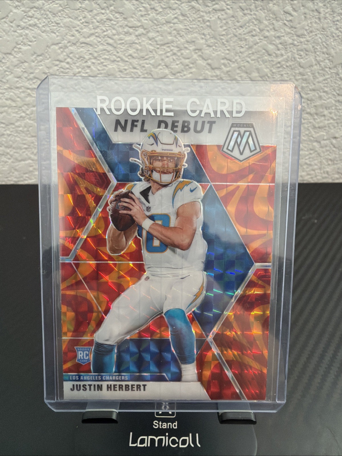 2020 Panini Mosaic Justin Herbert NFL Debut #263 Mosaic Reactive Orange (RC)