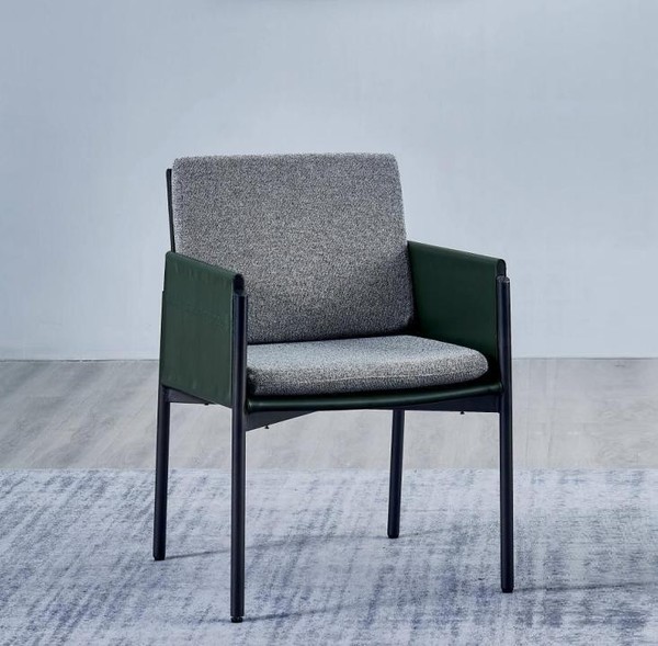 Grauer Armlehnenstuhl Stilvoller Einsitzer Luxus Polstersessel Modern-image