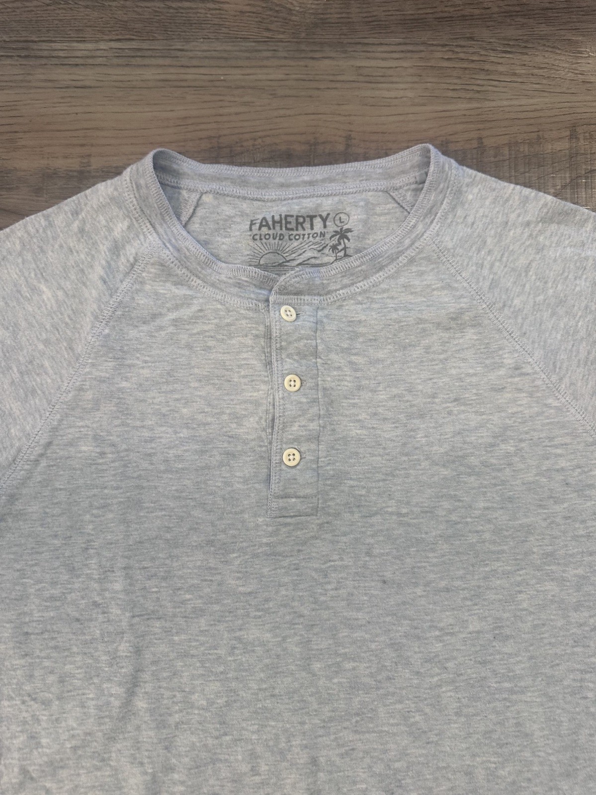 Faherty Shirt Men's L Newport Cloud Cotton Henley Light Blue Heather Long Sleeve-image