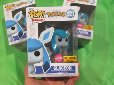 FUNKO POP POKEMON GLACEON # 921 FLOCKED EXCLUSIVE HOT TOPIC | eBay