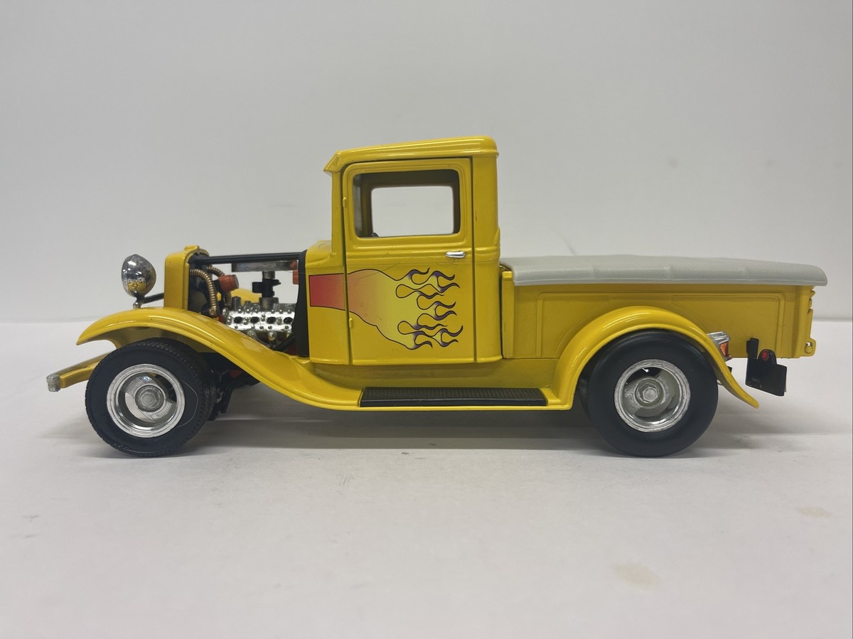 ★ 34 FORD PICKUP ★ 34 フォード トラック ★ 1/18 s-l1200.jpg