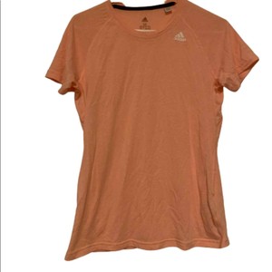 peach workout shirt