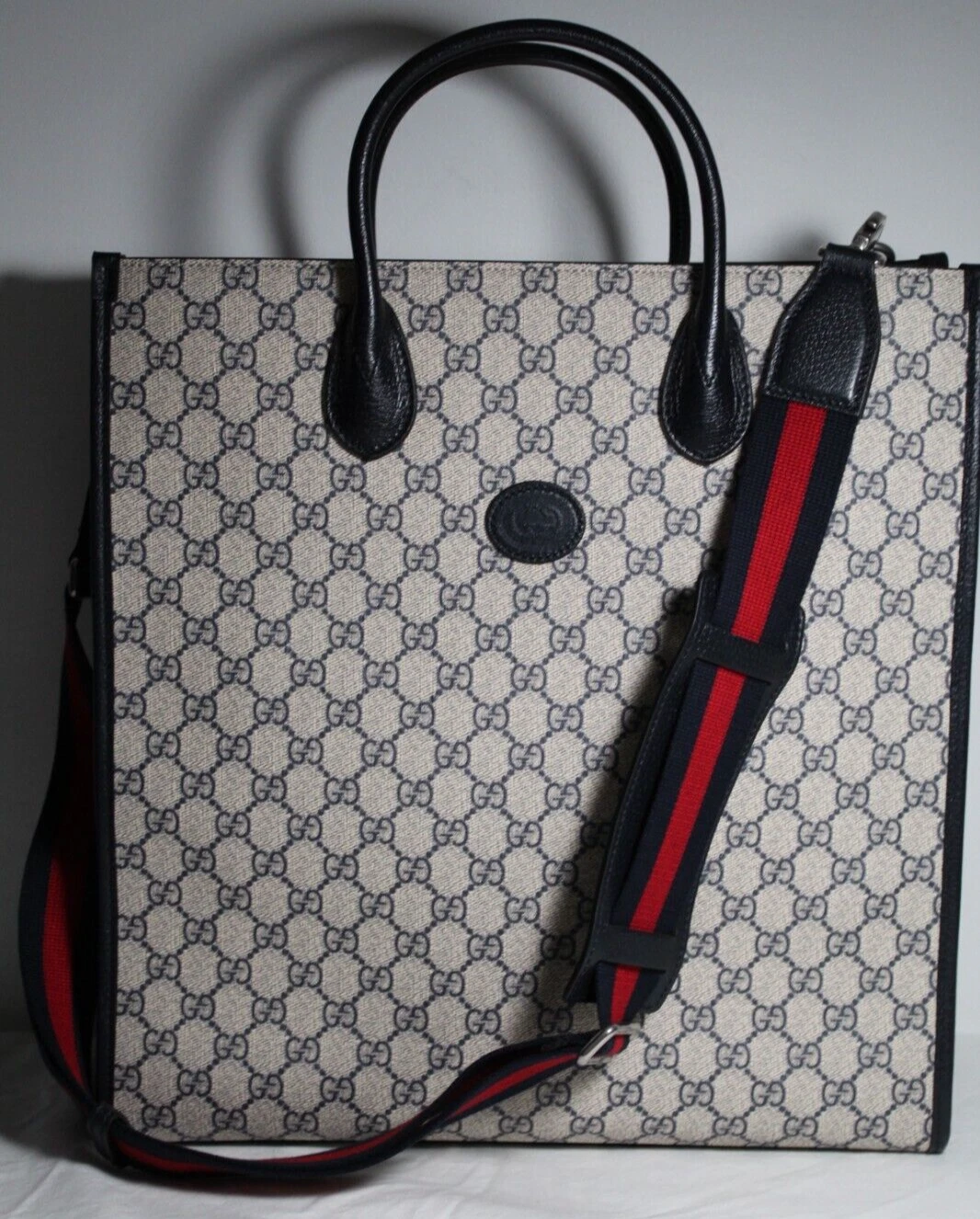 Sac à bandoulière Gucci fourre tout imbriqué GG Supreme Web sangle 2 voies 674155 neuf avec étiquette