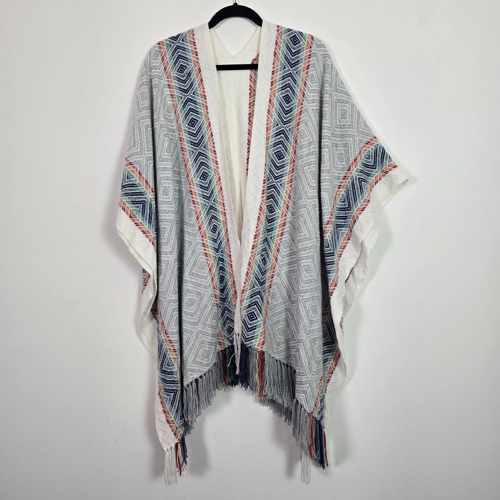 Womens One Size Poncho Cape Fringed PUNAANDINO Alpaca White Gray multicolor Boho