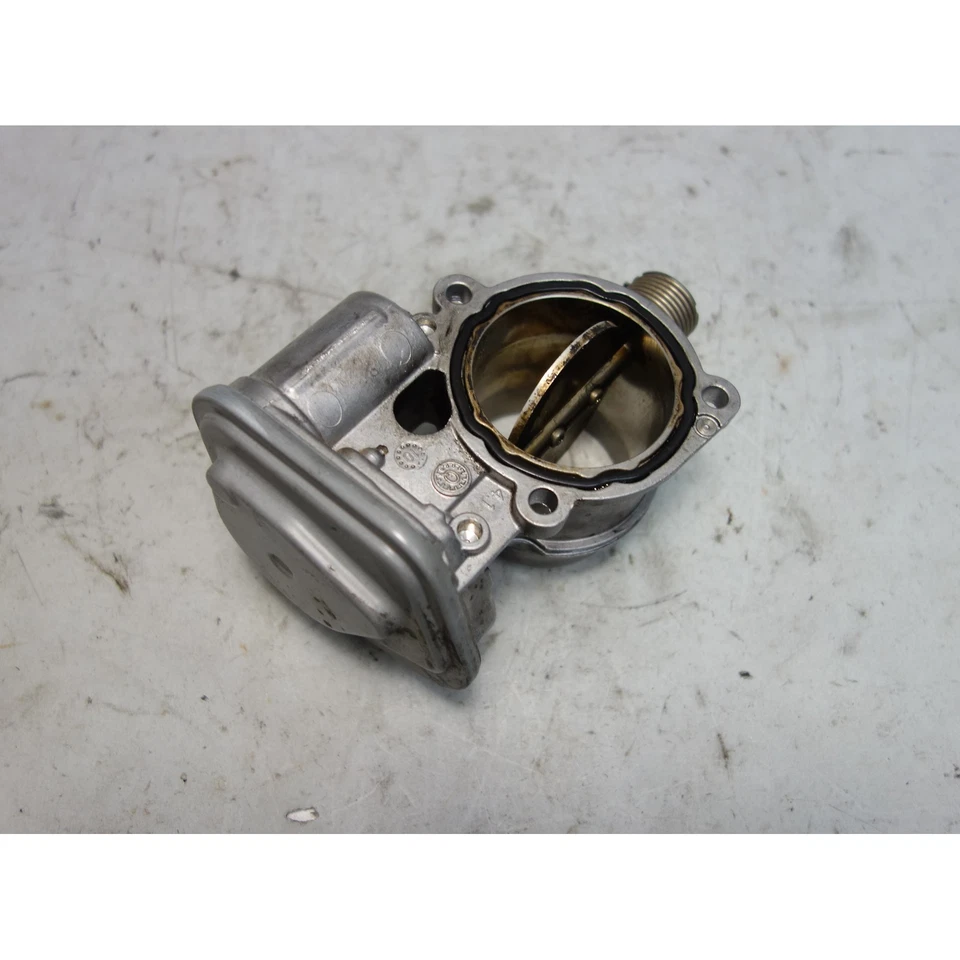 BMW E90 335d Diesel Sedan M57N2 Engine Throttle Body Housing Electronic 09-11 OE - Imagem 3 de 4