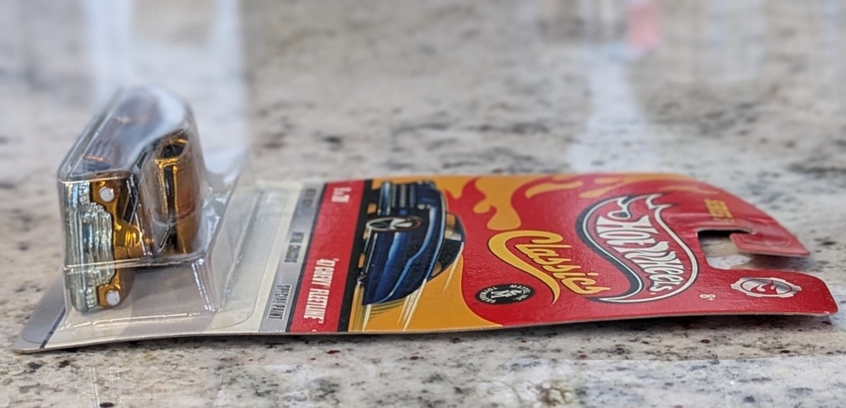 Hot Wheels Classics Series 5, 47 Chevy Fleetline, Spectraflame