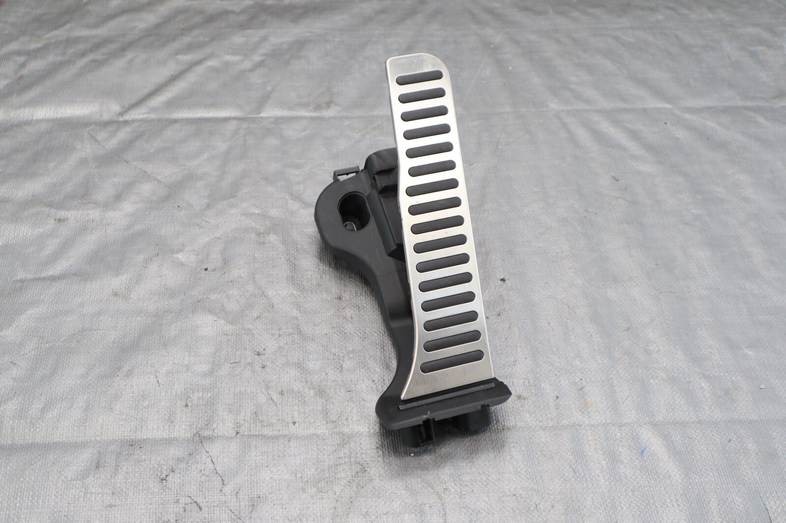 2022 2023 AUDI R8 V10 5.2L AWD OEM GAS ACCELERATOR PEDAL ASSY 6PV011039-11