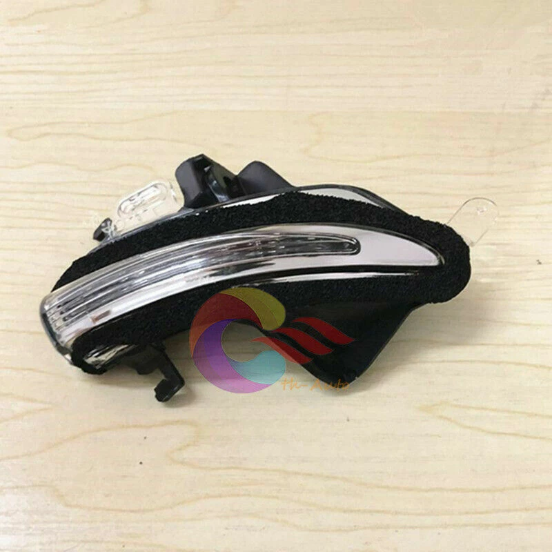 Luz de señalización LED del espejo retrovisor lateral derecho para Lexus ES300h ES350 GS300 GS450h Foto 4 de 4