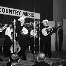 Paul Warren Jake Tullock Buck Graves Earl Scruggs Lester Fla - 1963 Old Photo 7